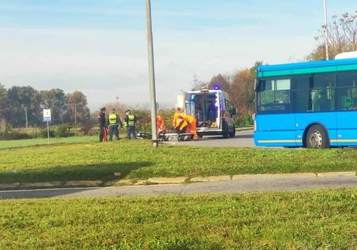 Incidente all’intersezione Robecco-Magenta: ferito giovane motociclista