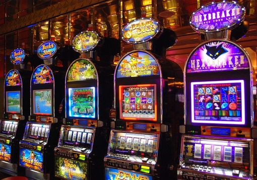 Banda armata piede di porco rapina titolare sala slot nel Pavese Banda armata piede di porco rapina titolare sala slot nel Pavese