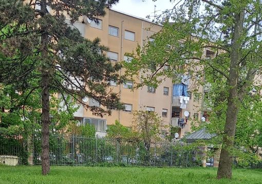 Abbiategrasso: omicidio alle case popolari, tra spaccio, rifiuti e abusivi Abbiategrasso: omicidio alle case popolari, tra spaccio, rifiuti e abusivi