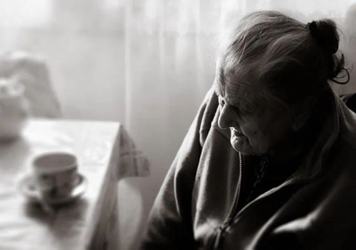 San Colombano al Lambro, ennesimo dramma della solitudine: 80enne ritrovata morta dopo due settimane San Colombano al Lambro, ennesimo dramma della solitudine: 80enne ritrovata morta dopo due settimane