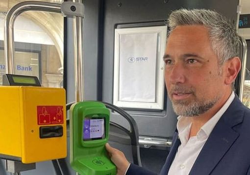 Lombardia, arriva il biglietto elettronico per mezzi pubblici