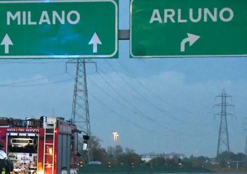 Incidente camion-auto ad Arluno, A4 chiusa verso Milano