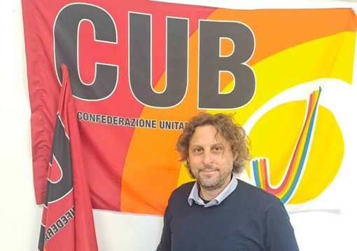 La ditta si trasferisce da Ozzero a Mombello e i lavoratori restano senza Naspi: protesta davanti all’Inps di Magenta La ditta si trasferisce da Ozzero a Mombello e i lavoratori restano senza Naspi: protesta davanti all’Inps di Magenta