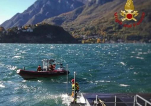 Morto il tredicenne di Lecco caduto ieri nel lago Morto il tredicenne di Lecco caduto ieri nel lago