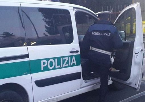 Bareggio, sgominata grazie alla Polizia locale banda di ladri: 500mila euro di "colpi"