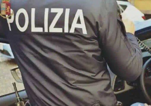 Novara: prende a pugni la moglie per strada, rumeno arrestato Novara: prende a pugni la moglie per strada, rumeno arrestato