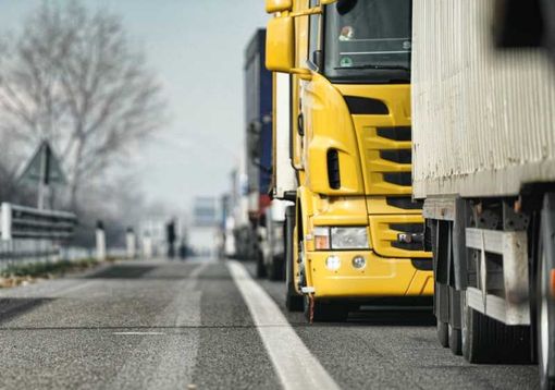 Camionista milanese in contromano su A1, 10mila euro di multa e patente revocata Camionista milanese in contromano su A1, 10mila euro di multa e patente revocata