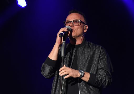 Vigevano: Gigi D'Alessio infiamma il pubblico del Castello Sforzesco Vigevano: Gigi D'Alessio infiamma il pubblico del Castello Sforzesco