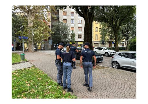 Voghera, controlli della Polizia di Stato: identificate 190 persone, espulso un irregolare sul territorio nazionale