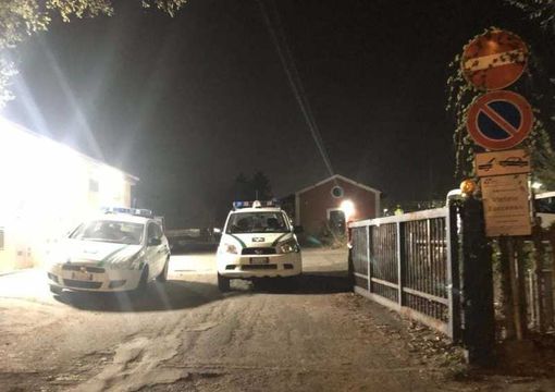 Magenta, dopo la tragedia costata la vita a un egiziano in stazione l’appello: “Mai attraversare i binari!” Magenta, dopo la tragedia costata la vita a un egiziano in stazione l’appello: “Mai attraversare i binari!”