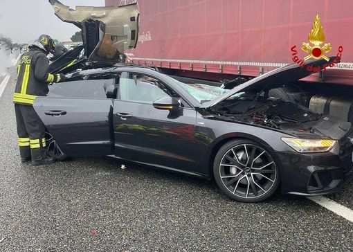 E' morto l'uomo scontratosi con un camion sull'autostrada a Origgio E' morto l'uomo scontratosi con un camion sull'autostrada a Origgio