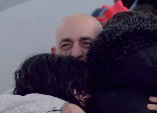 Burlò “Abbracciare miei figli è stato un piacere immenso” Burlò “Abbracciare miei figli è stato un piacere immenso”