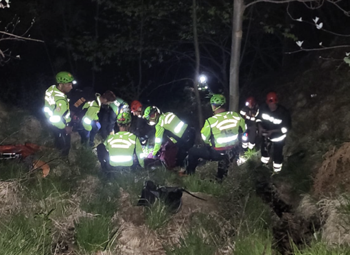 Precipita in un dirupo vicino alla sua baita, muore 56enne di Cerano nel Verbano Cusio Ossola