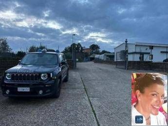 Anguillara, il cadavere trovato è di Federica Torzullo. Legale del marito: "Voleva consegnarsi, ma è stato arrestato prima" Anguillara, il cadavere trovato è di Federica Torzullo. Legale del marito: "Voleva consegnarsi, ma è stato arrestato prima"