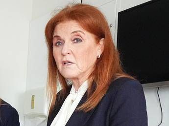 Caso Epstein, chiudono sei aziende collegate a Sarah Ferguson: l'ex moglie di Andrea travolta dello scandalo Caso Epstein, chiudono sei aziende collegate a Sarah Ferguson: l'ex moglie di Andrea travolta dello scandalo