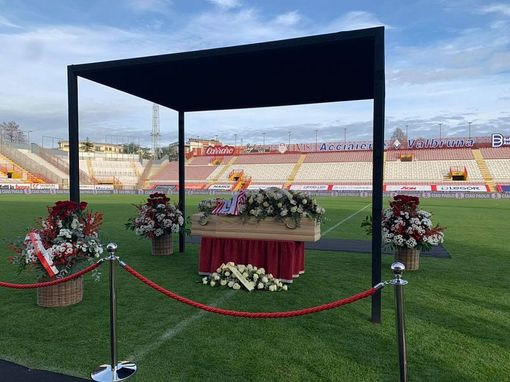 Paolo Rossi, l'omaggio di Vicenza al suo campione Paolo Rossi, l'omaggio di Vicenza al suo campione