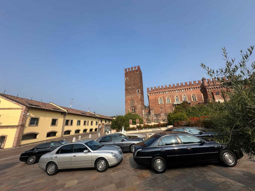 Auto storiche: le Lancia Thesis tra i laghi di Pusiano e Alserio