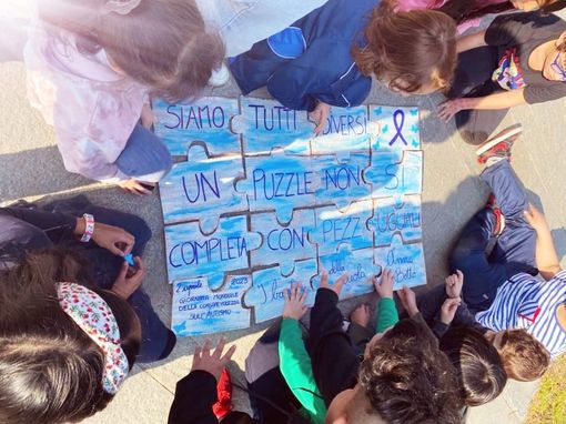 Un filo che si tinge di blu: scuola primaria Anna Botto e Anffas Vigevano includono!