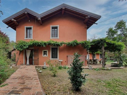 Il casolare di Gambolò dov'è stato girato Il Ragazzo di Campagna è stato venduto (foto da Immobiliare.it) Il casolare di Gambolò dov'è stato girato Il Ragazzo di Campagna è stato venduto (foto da Immobiliare.it)