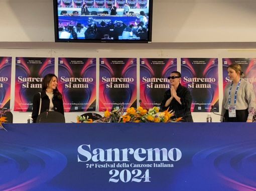 Sanremo 2024, Emma in gara con ‘Apnea’: “Tutti abbiamo da imparare da chiunque” Sanremo 2024, Emma in gara con ‘Apnea’: “Tutti abbiamo da imparare da chiunque”