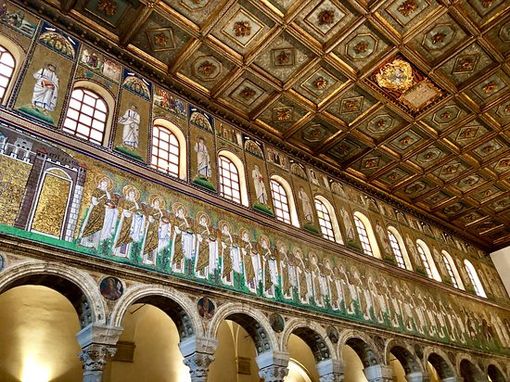 Tour “San Siro, Sant’Ambrogio, Santa Lucia. La storia dei Santi attraverso l’iconografia”