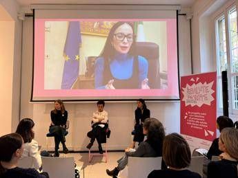 Violenza di genere, Semenzato: "Sostenere donne in accesso a prevenzione e cura"