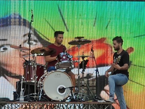 Il batterista Matteo La Mantia da Sannazzaro ai "Divina Band"