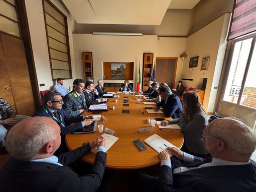 Controlli rafforzati presso le stazioni ferroviarie di Pavia, Vigevano, Voghera, Mortara e Tromello Controlli rafforzati presso le stazioni ferroviarie di Pavia, Vigevano, Voghera, Mortara e Tromello