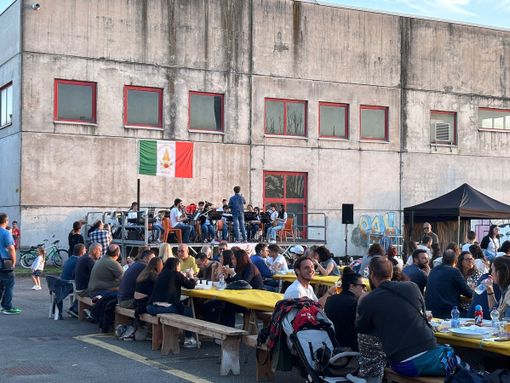 Mede, grande successo per la 3° edizione di &quot;Na sira insema i pumpier&quot;