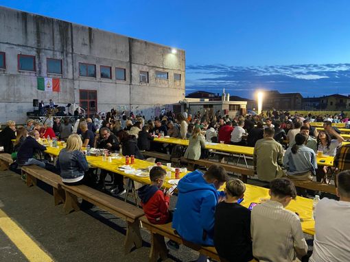 Mede: grande successo per l'iniziativa &quot;Na sira insèma i pumpier&quot;. Le immagini