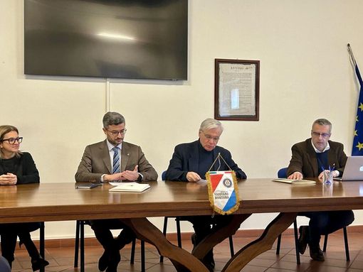 Vigevano, Prof. Rino Nava: aperto il Fondo alla sua memoria Vigevano, Prof. Rino Nava: aperto il Fondo alla sua memoria