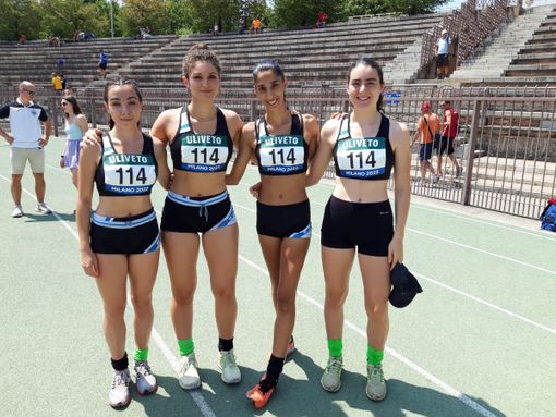 La staffetta 4x400 in gara agli Italiani allieve, con da sx Visconti, Oddo, Pirolini e Pilla