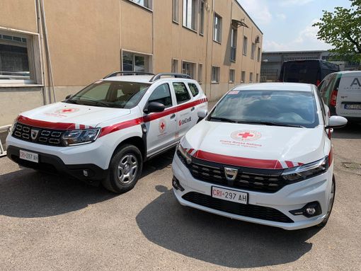 Due nuovi autoveicoli per il comitato di Vigevano della Croce Rossa Due nuovi autoveicoli per il comitato di Vigevano della Croce Rossa