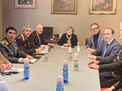 Vigevano: saranno intensificati i controlli in centro storico e alla stazione per prevenire eventuali risse Vigevano: saranno intensificati i controlli in centro storico e alla stazione per prevenire eventuali risse