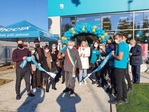 Tigotà continua a crescere in provincia di Pavia e cerca 8 persone, a Landriano i neo assunti sono 8 Tigotà continua a crescere in provincia di Pavia e cerca 8 persone, a Landriano i neo assunti sono 8