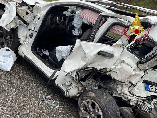 Buscate, scontro sulla Boffalora – Malpensa: donna estratta dalle lamiere dell’auto dai Vigili del Fuoco