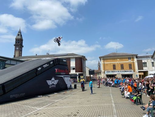 Mede: in piazza Giovanni Paolo II, l'evento &quot;Tutti in sella&quot;, progetto di mototerapia