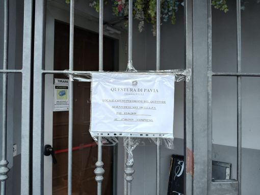 Pavia: aggressione in un bar a colpi di taglierino, il questore dispone la chiusura di 5 giorni