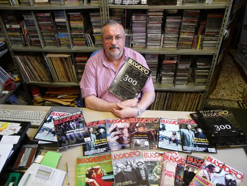 IL RICORDO. Paolo Carù non era uomo di molte parole, parlava con la musica. Nel suo negozio di Gallarate entravi in un'altra epoca IL RICORDO. Paolo Carù non era uomo di molte parole, parlava con la musica. Nel suo negozio di Gallarate entravi in un'altra epoca