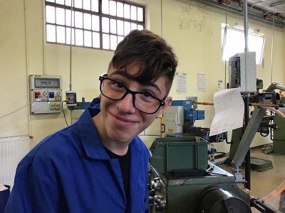 Incidente mortale a Garbagnate, il ricordo della scuola e della squadra di basket del 15enne Valentino Incidente mortale a Garbagnate, il ricordo della scuola e della squadra di basket del 15enne Valentino