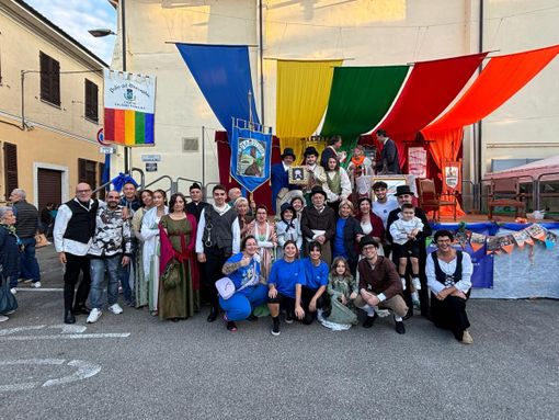 Candia, il rione "Maestrin" trionfa nel palio del Marenghin. Le immagini Candia, il rione "Maestrin" trionfa nel palio del Marenghin. Le immagini