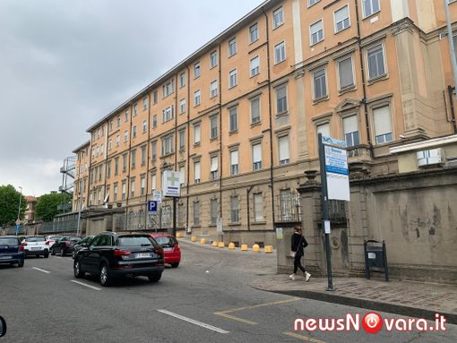 Aggressione al pronto soccorso di Novara: arrestato un uomo per lesioni Aggressione al pronto soccorso di Novara: arrestato un uomo per lesioni