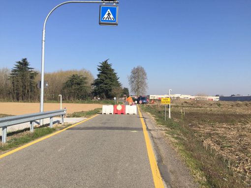 Abbiategrasso-Ozzero, via ai lavori della ciclabile Traccia Azzurra. Albetti, col suo ‘vidarem’, puntella la giunta Nai… Abbiategrasso-Ozzero, via ai lavori della ciclabile Traccia Azzurra. Albetti, col suo ‘vidarem’, puntella la giunta Nai…