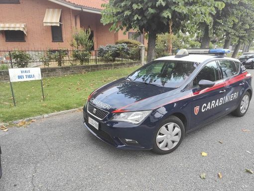 Dramma nel Torinese: 84enne uccide la moglie con la pistola e poi si suicida Dramma nel Torinese: 84enne uccide la moglie con la pistola e poi si suicida