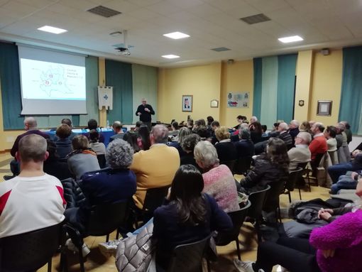 Robbio, sala piena all’inaugurazione di “Cittadini SalvaVita”. Attenzione alta sul tema arresto cardiaco Robbio, sala piena all’inaugurazione di “Cittadini SalvaVita”. Attenzione alta sul tema arresto cardiaco