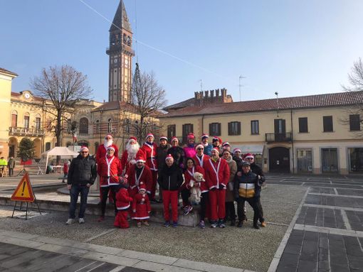 - FOTONOTIZIA - Mede: la 9° edizione della Corsa dei Babbi Natale - FOTONOTIZIA - Mede: la 9° edizione della Corsa dei Babbi Natale