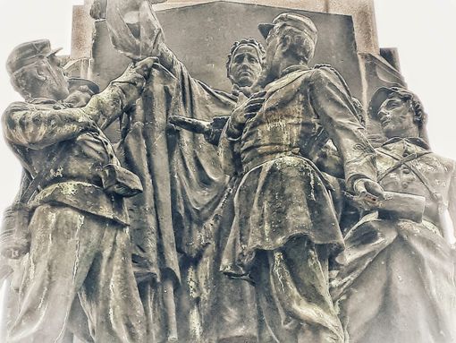 Tour “I figli della patria: dalla realtà al mito” Tour “I figli della patria: dalla realtà al mito”