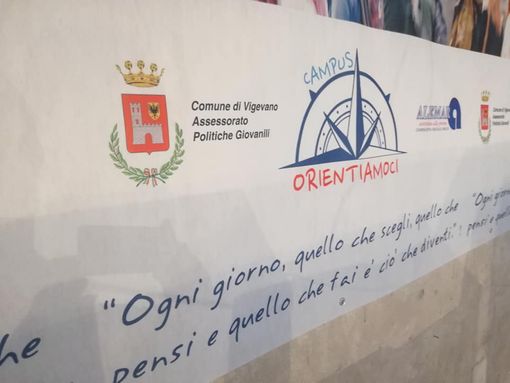 - FOTONOTIZIA - Vigevano: alla Cavallerizza il Campus Orientiamoci - FOTONOTIZIA - Vigevano: alla Cavallerizza il Campus Orientiamoci