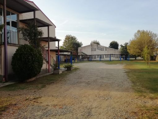 Robbio, presto verranno collocati nuovi serramenti presso le scuole elementari