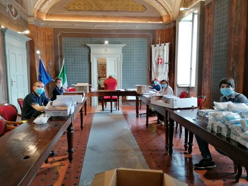 Broni, il sindaco scrive alle famiglie: «Aiutiamo insieme le attività commerciali della città”